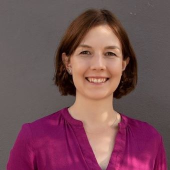 Dr Annika Surmeier